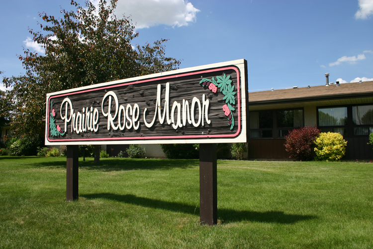Prairie Rose Manor - outside