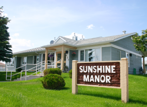 Sunshine Manor (Grassy Lake) - Outside